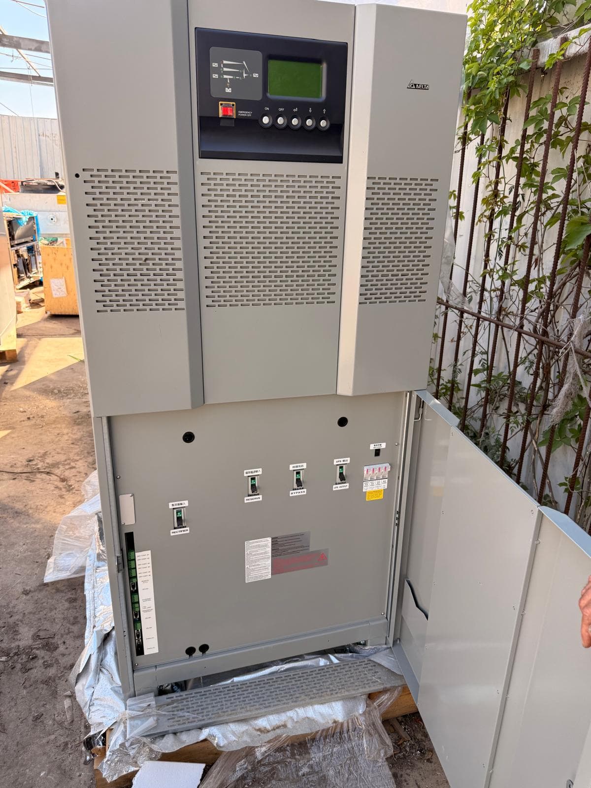 מערכת אל-פסק תעשייתית תלת-פאזית Delta NT-60K, 60kVA – חדשה/כחדשה
